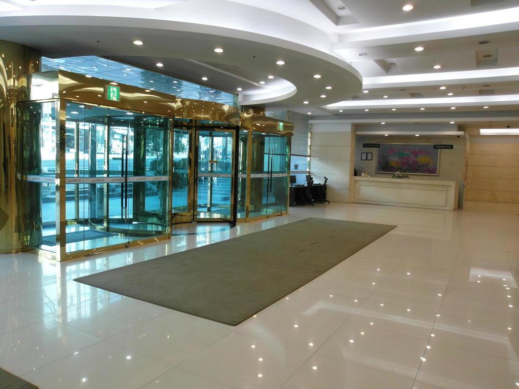 New Hilltop Hotel Seoul Exterior photo