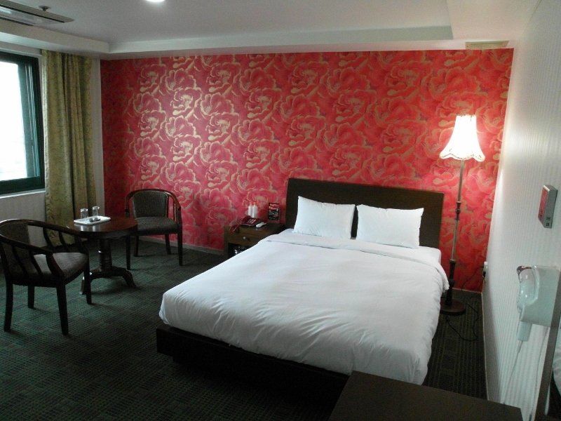 New Hilltop Hotel Seoul Exterior photo