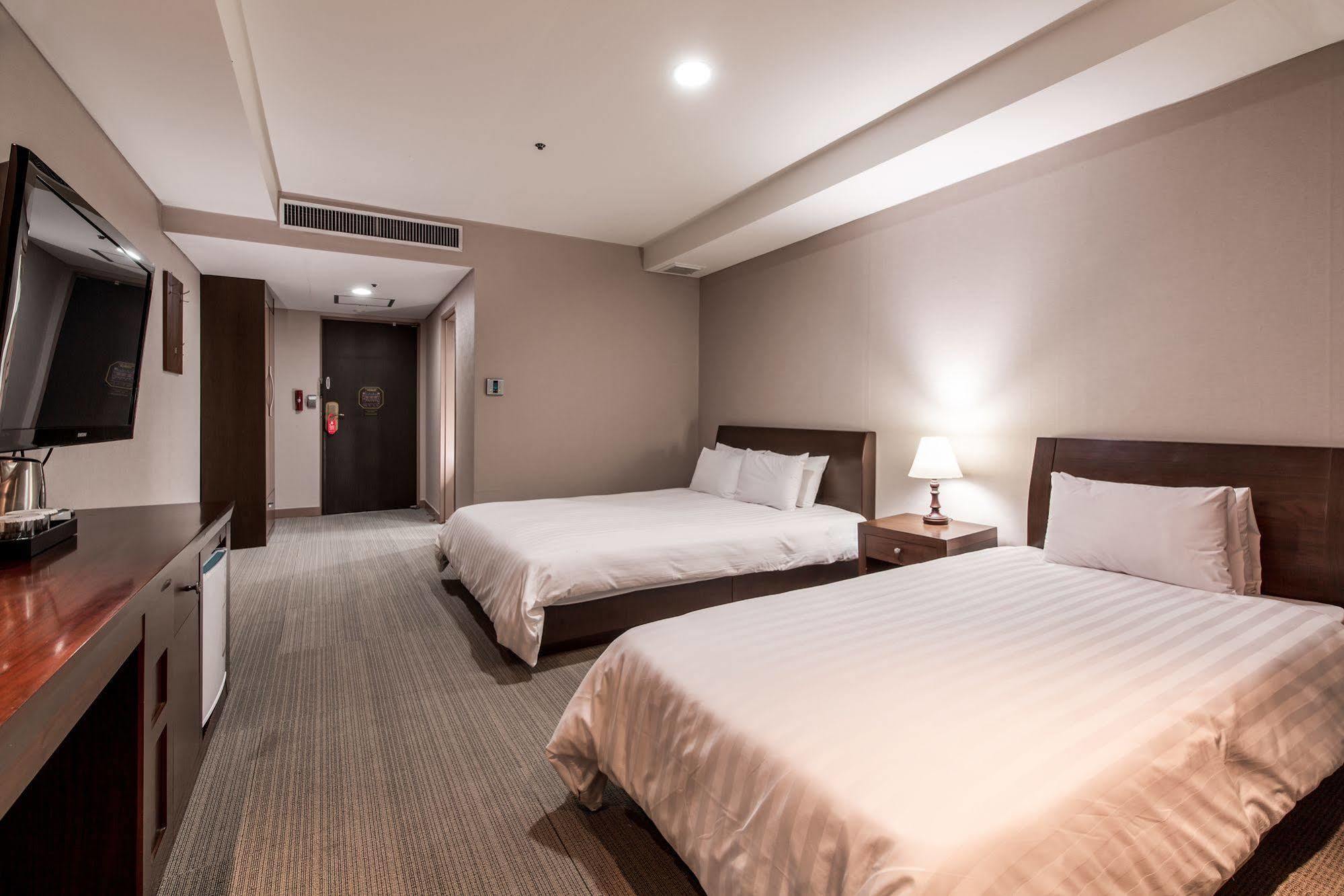 New Hilltop Hotel Seoul Exterior photo